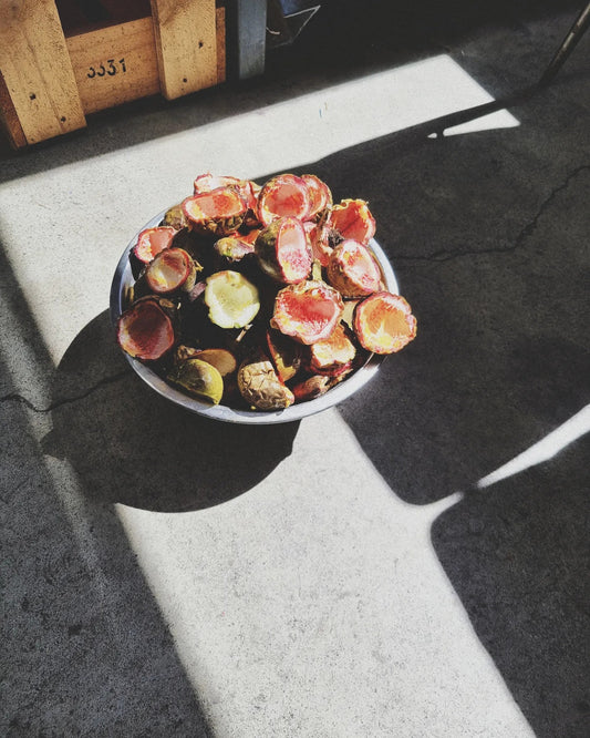 AGRODOLCE - Passionfruit and Guava Spritzer 6-Pack 330ml Bottles